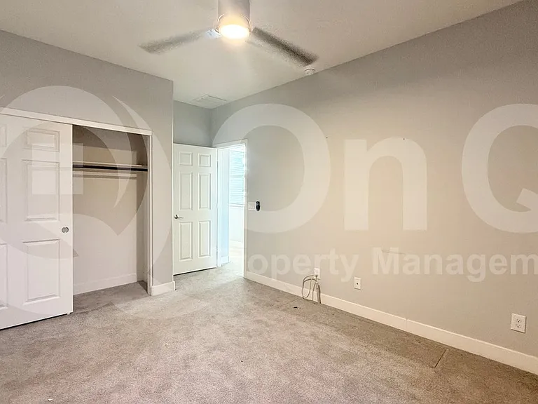 3713 E Robert St — Photo 8