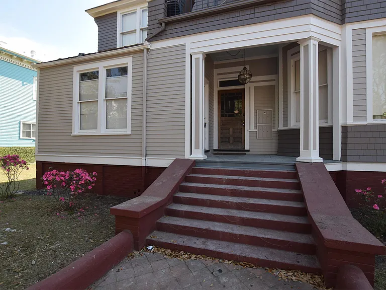 203-205 E Gwinnett St — Photo 3