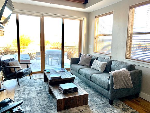 2nd image of 6170 Park Ln S #32
