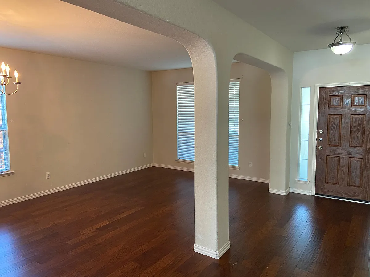 Building Photo - 8373 Brightside Ln