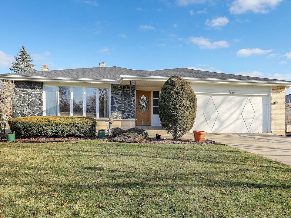 1st image of 7629 Farmingdale Dr
