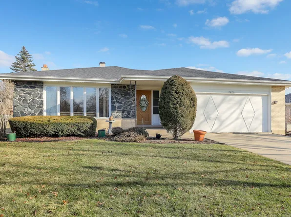 7629 Farmingdale Dr, Darien, IL 60561