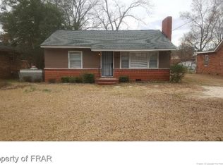 2106 Sapona Rd, Fayetteville, NC 28312