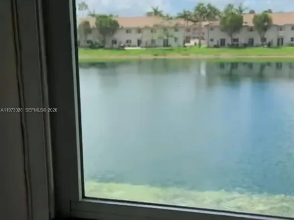 1270 SE 26th St Unit 204, Homestead, FL 33035