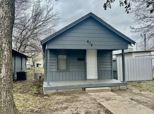 608 W 4th St, Ada, OK 74820