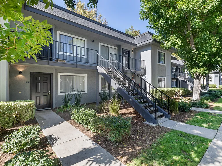 Riverwalk Landing Apartment Homes — Photo 19