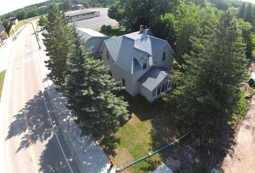 1st image of 101 E Birch Ave