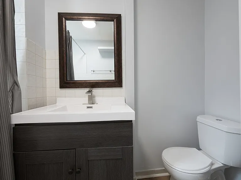 1309 W Huron St #3R — Photo 8