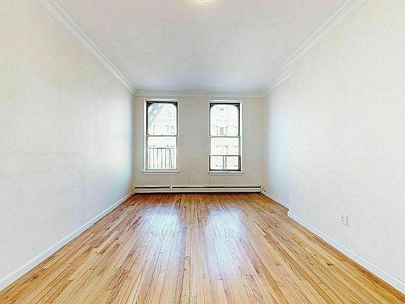 2nd image of 370 W 127th St APT 5A