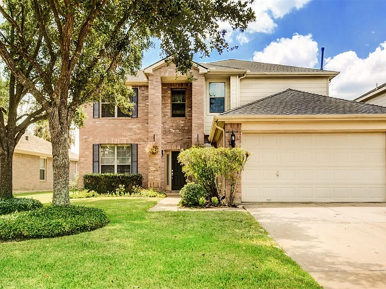 21515 Pointed Oak Ln — Photo 1