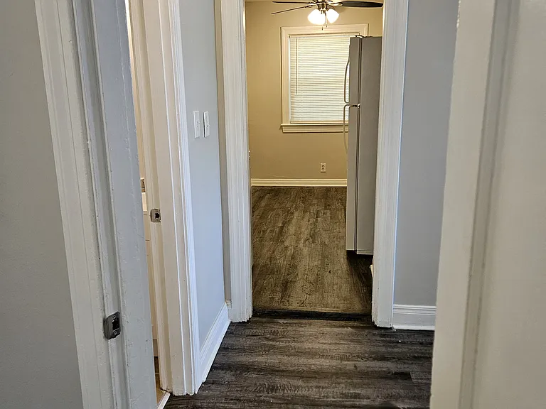 1004 S 45th St — Photo 17
