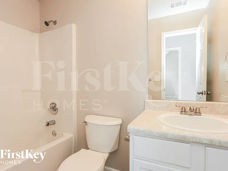1688 Rice Sq — Photo 11