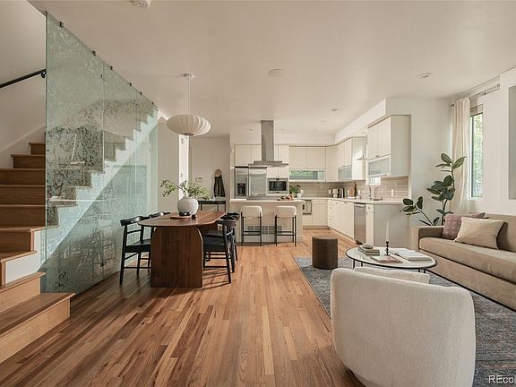 5th image of 2364 W 33rd Avenue