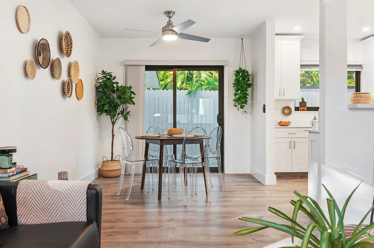 2 bed, $6,895 — Photo 2