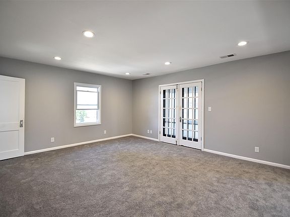2nd image of 4312 Holly St APT 2