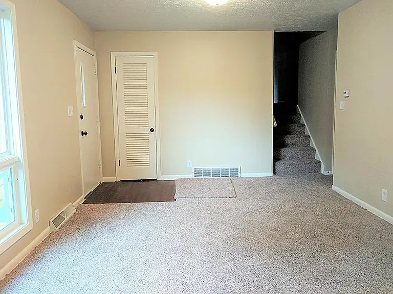 6630 Lafayette Ave — Photo 2