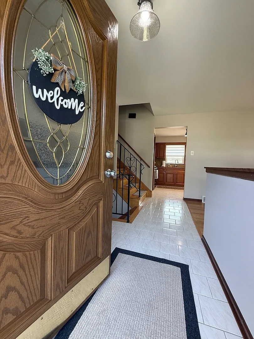 3 bed, 1300 sqft, $3,250 — Photo 4