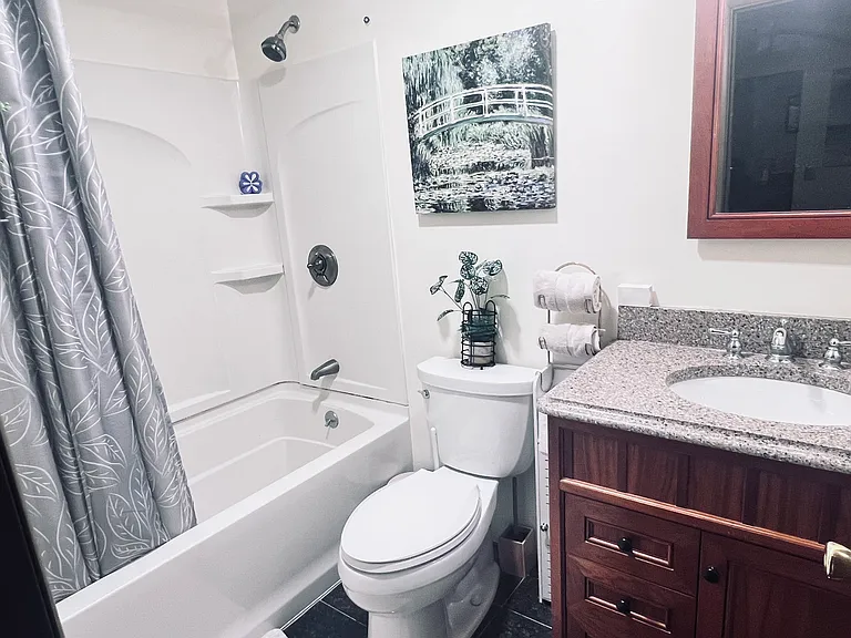 35 Berlin St #11 — Photo 8
