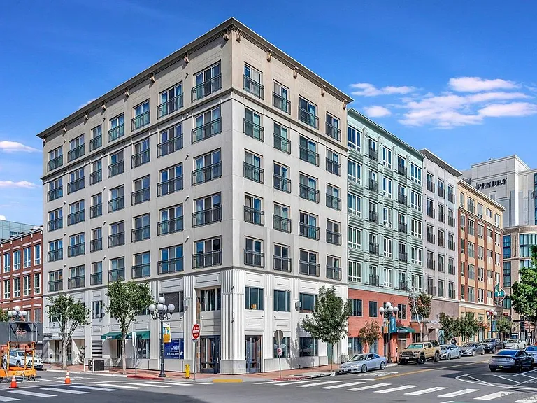 450 J St #7151 — Photo 3