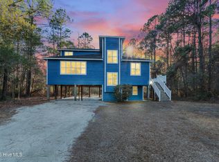 132 Rolling Hill Drive, Swansboro, NC 28584