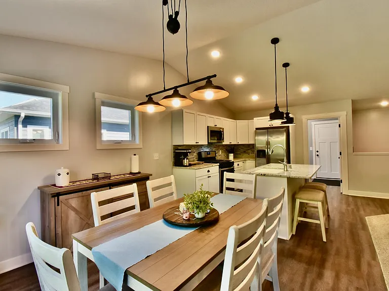 6501 Carrigan Lake Dr — Photo 13