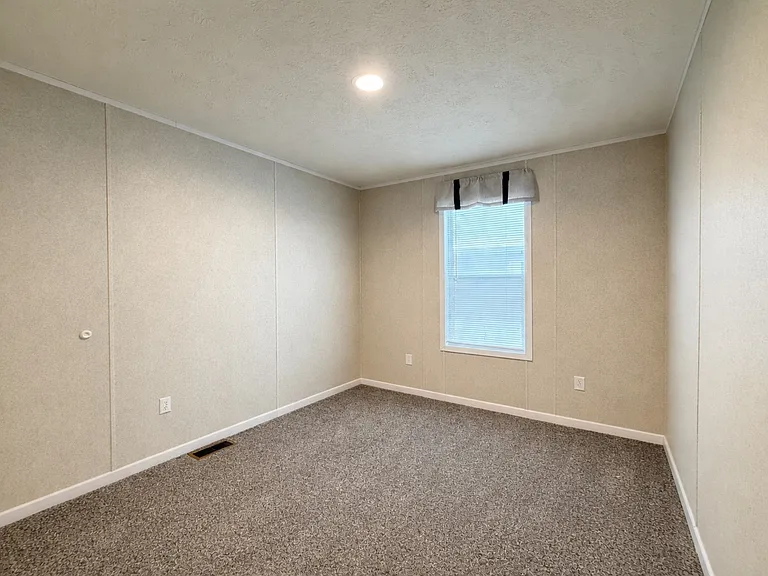 29800 Guilford Cir #253 — Photo 19