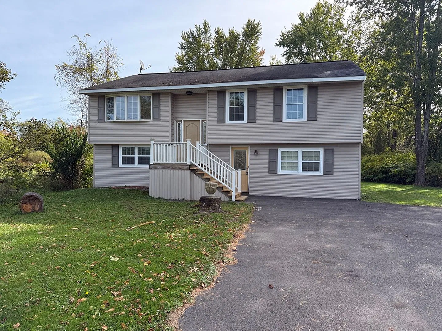 Renovated 4BR/2BA Single-Family Home on a Half Acre — Photo 1
