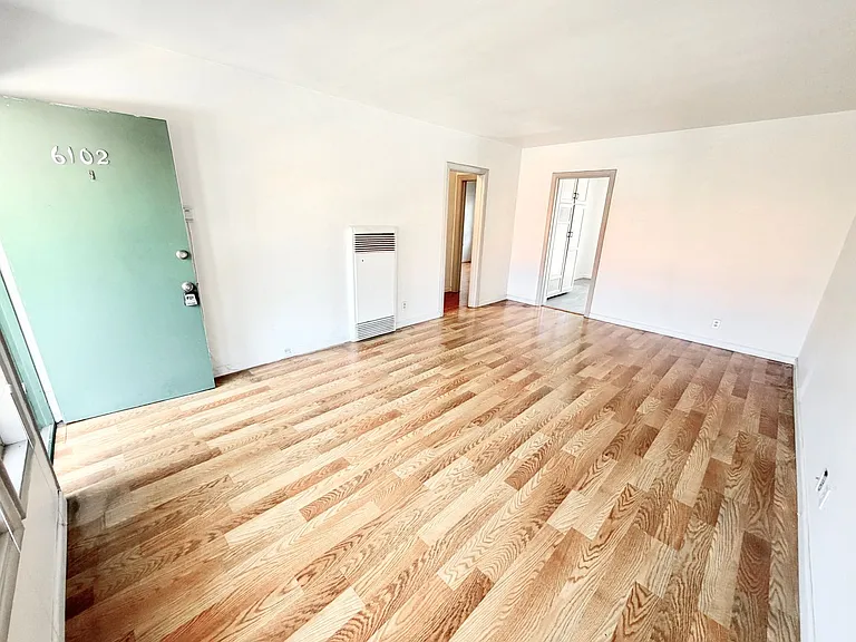 6100 Glen Alder St — Photo 50