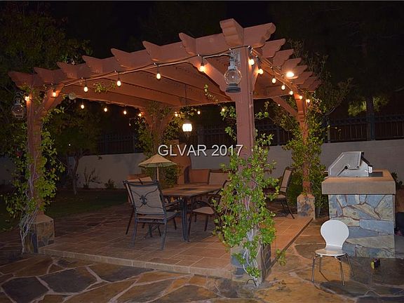 5th image of 534 Old Palms Dr