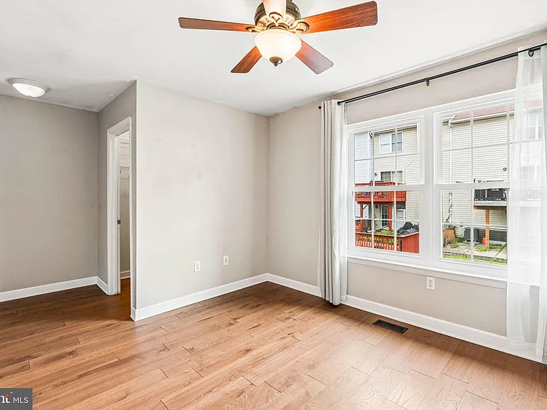 3820 Rolling Way — Photo 20