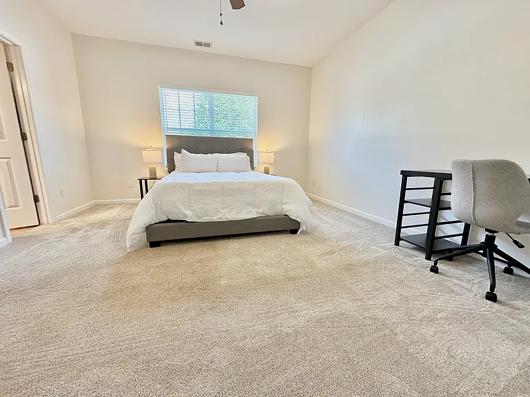 456 N Oceana Blvd — Photo 11