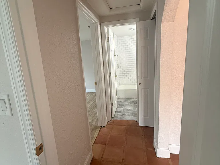 127 Debary Dr — Photo 12