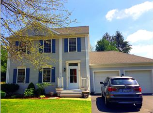 12 Wintonbury Dr, Farmington, CT 06032