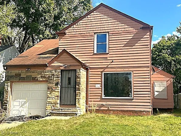 3957 Strandhill Rd, Cleveland, OH 44128