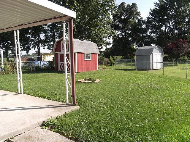 2nd image of 1036 Bermuda Cir