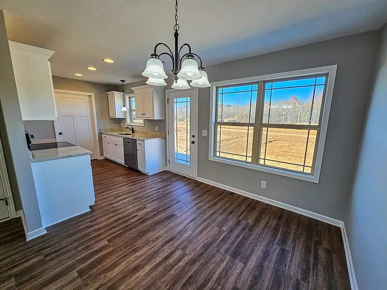 1505 Green Ln — Photo 8