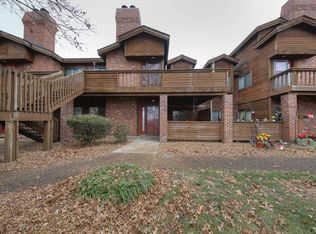 13 Hemingway Ct, Weldon Spring, MO 63304