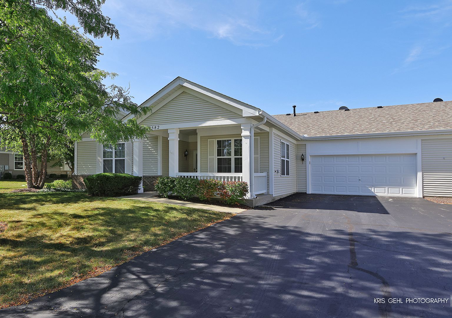 39582 N Cambridge Blvd, Beach Park, IL 60083 | Zillow