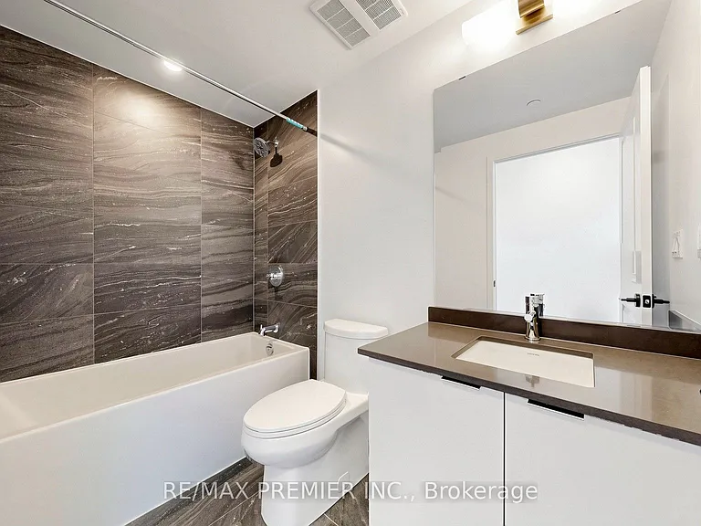 2075 Lakeshore Rd #2001 — Photo 22