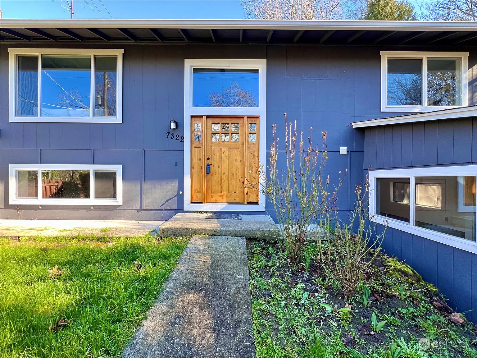 7322 18th Avenue SW photo 1