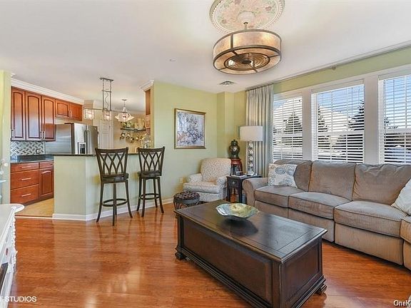 4th image of 2 Blair Hts #3311