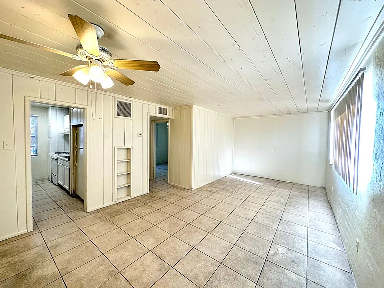 Studio and 1 Bedrooms in this Stunning Community! — Photo 7