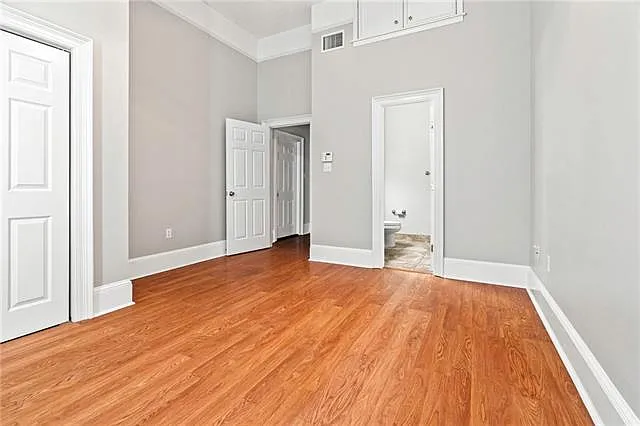 1929 Napoleon Ave — Photo 10