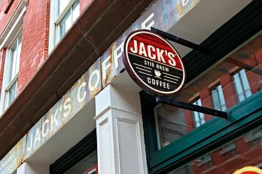 Rented by R New York