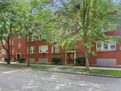 3707 W Cullom Ave #1, Chicago, IL, 60618
