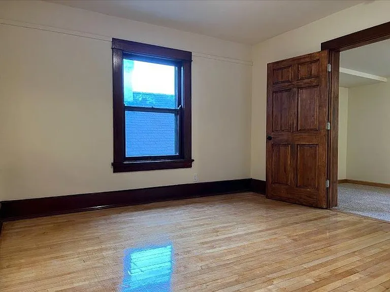 11 N Franklin St — Photo 9