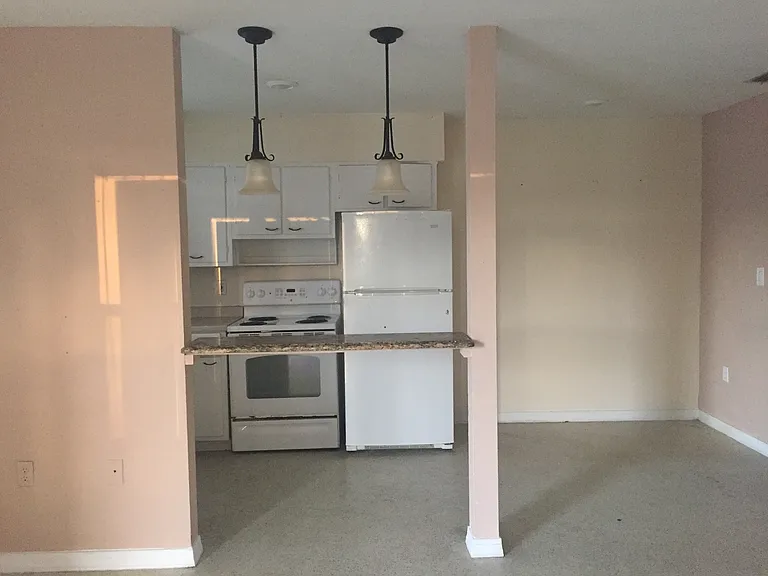 723 Joel Blvd #B — Photo 5