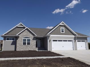 1523 Sylvan Cir, Brookings, SD 57006