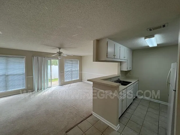 177 N Springview Dr — Photo 24