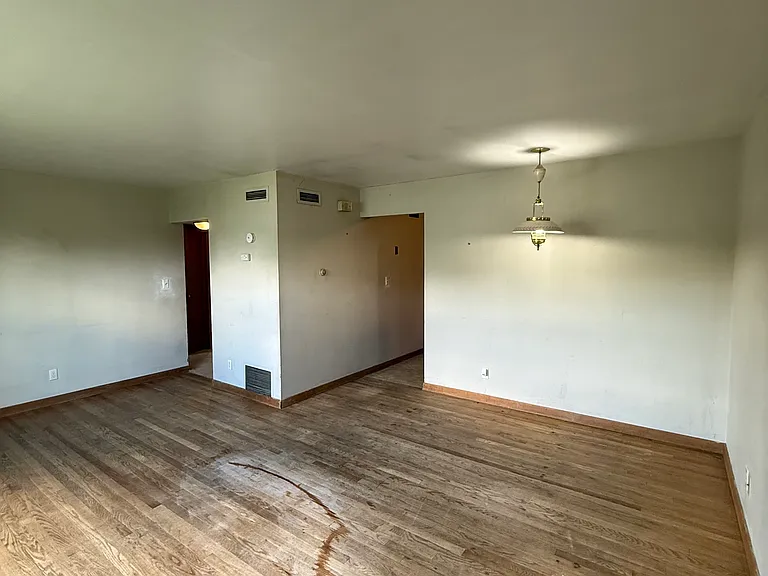 1221 N Union St #6 — Photo 6